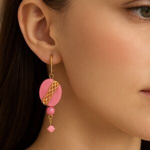 VINTAGE Dangle Leverback Earrings I Pink I Gold-Tone Lattice Wrapped Oval Bead